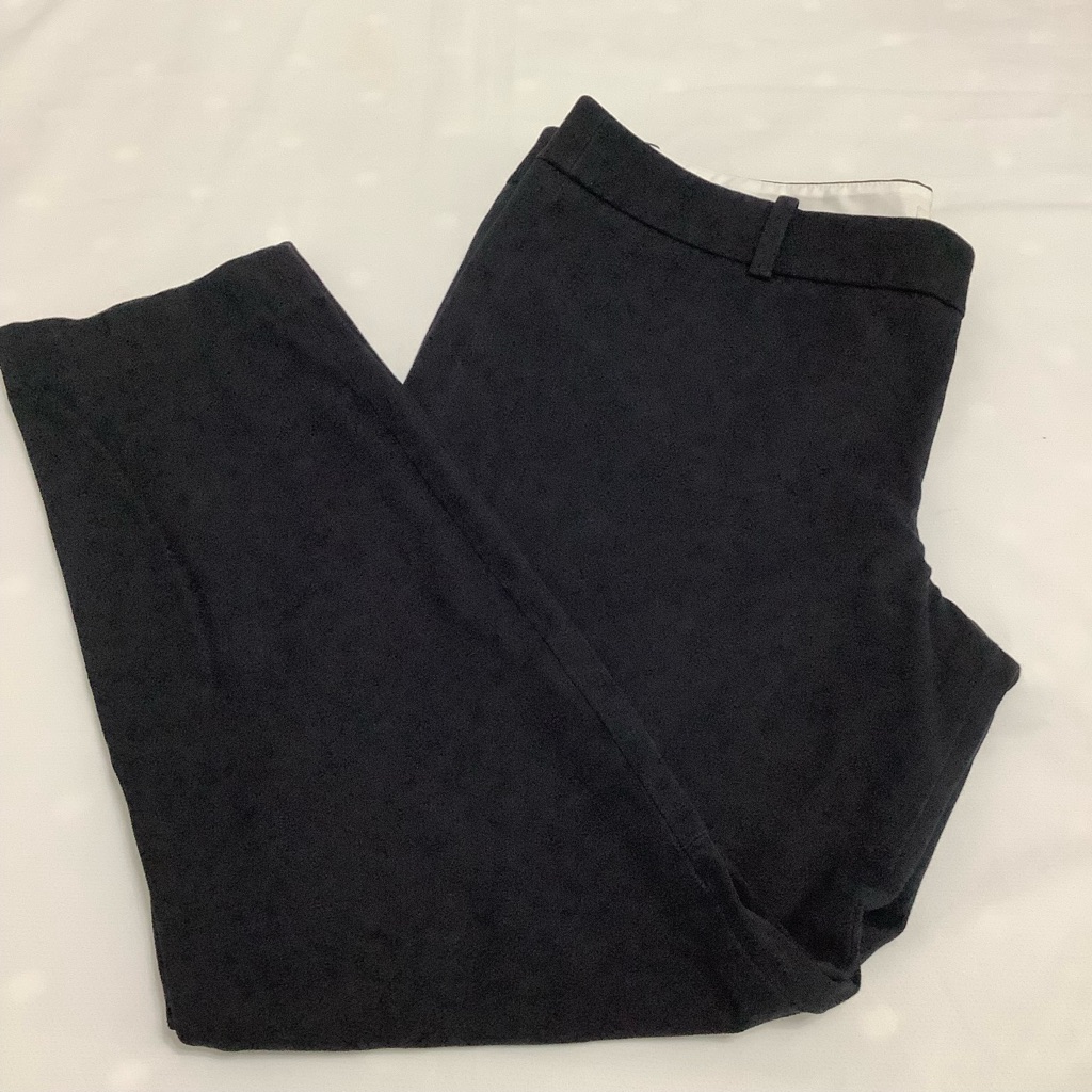 J.Crew Size 14 Black Cropped Pants. (W758)